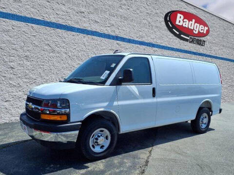 2025 Chevrolet Express 3500