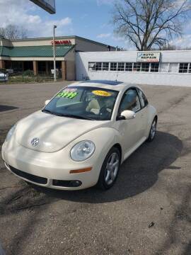 2006 Volkswagen New Beetle for sale at DriveRite Financial in Garden City MI