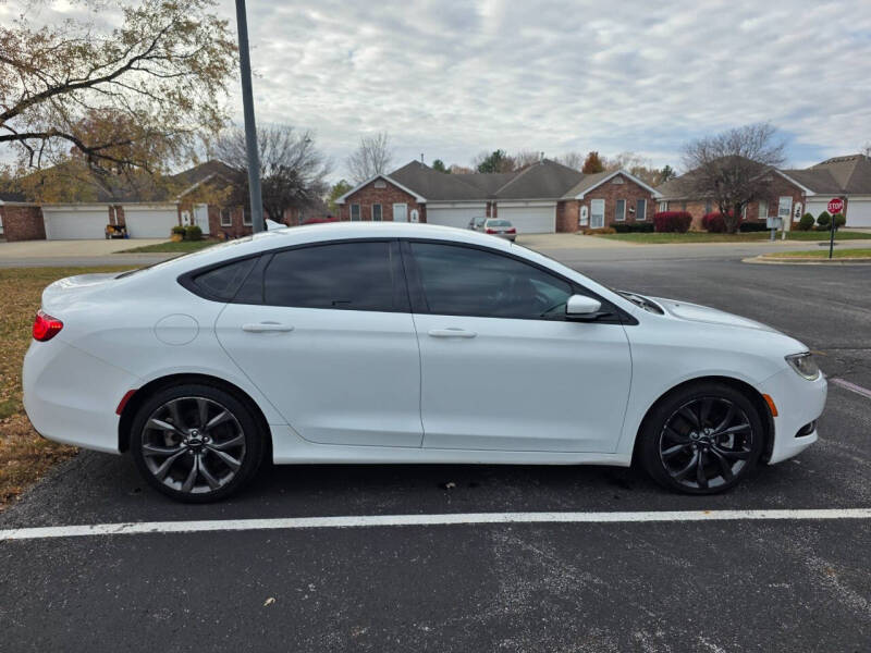 2015 Chrysler 200 S