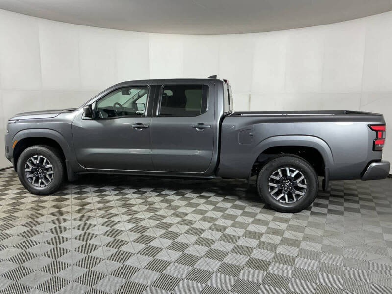 2025 Nissan Frontier SL