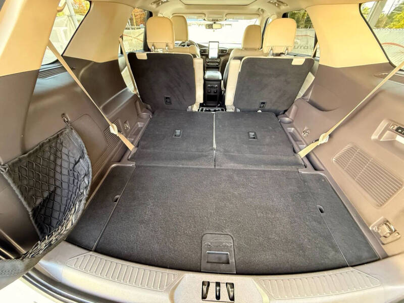 2020 Ford Explorer Platinum