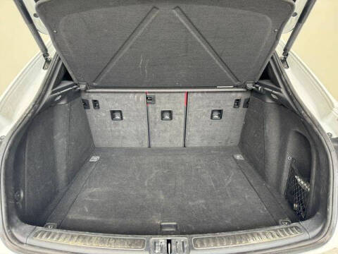 2022 Porsche Macan S