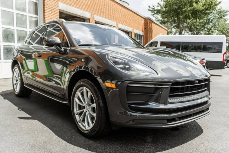 2022 Porsche Macan