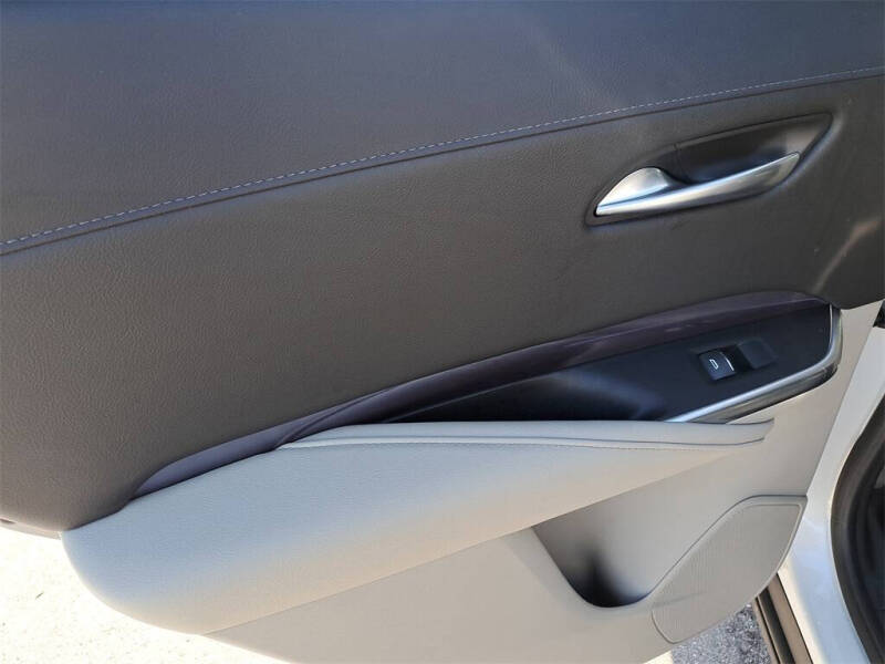 2022 Cadillac XT4 Luxury