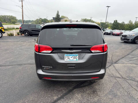 2017 Chrysler Pacifica Touring