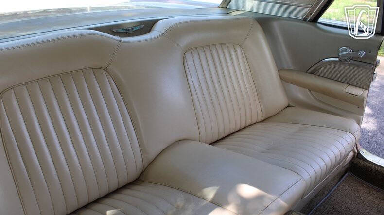 1962 Ford Thunderbird