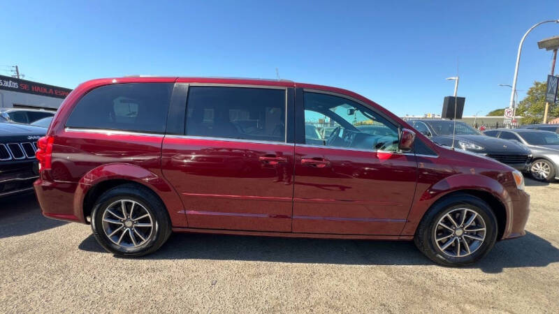 2017 Dodge Grand Caravan SXT