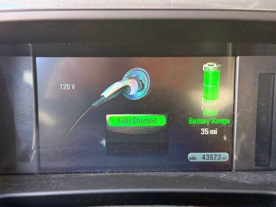 Silver 2015 Chevrolet Volt Base 4dr Hatchback 13