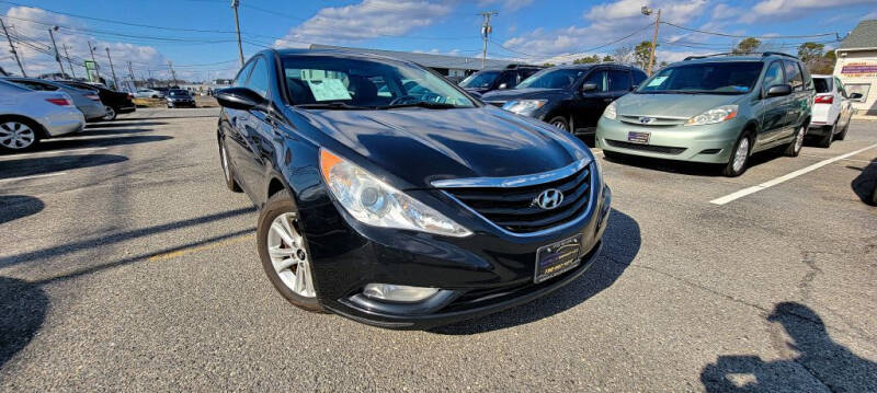 2013 Hyundai Sonata for sale at AUTOLUXGROUP in Lakewood NJ