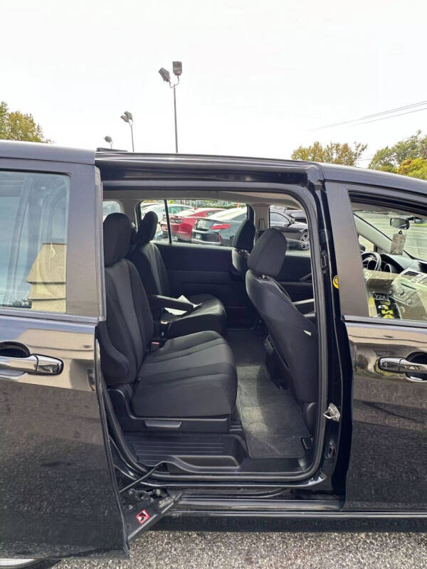 2013 Mazda MAZDA5 Touring