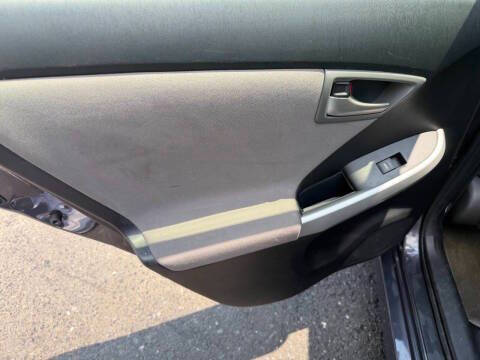 2014 Toyota Prius Two