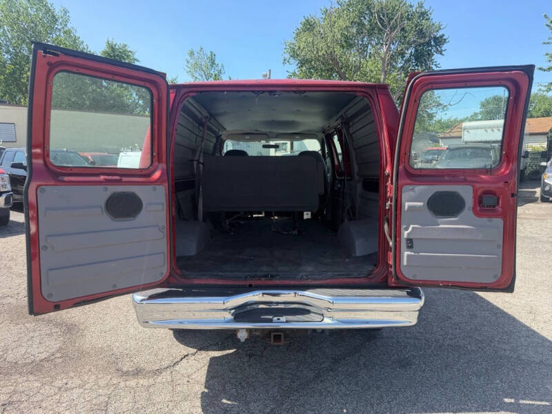 2002 Ford E-Series