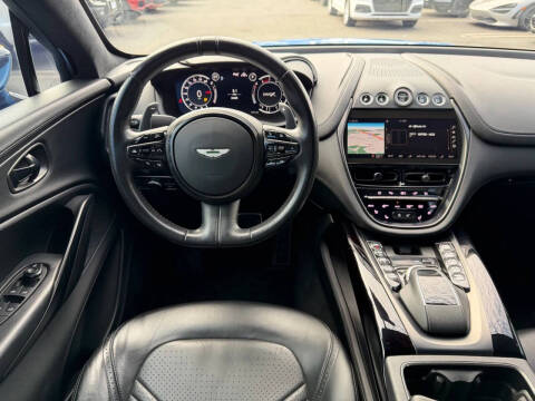 2021 Aston Martin DBX