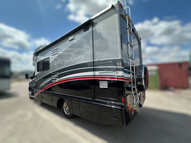 2010 Itasca NAVION 24A