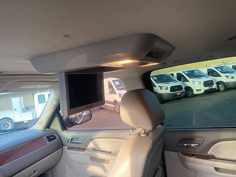 2013 Chevrolet Suburban LTZ