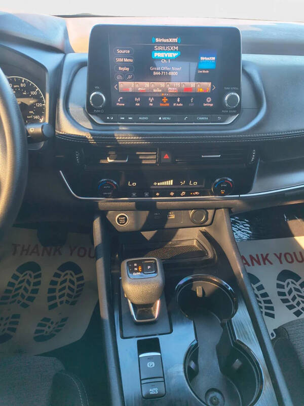 2022 Nissan Rogue SV