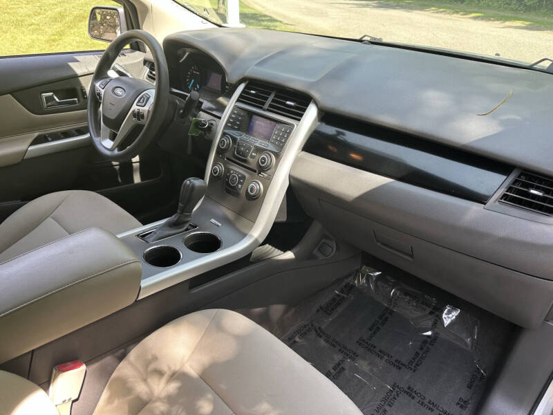 2013 Ford Edge SE