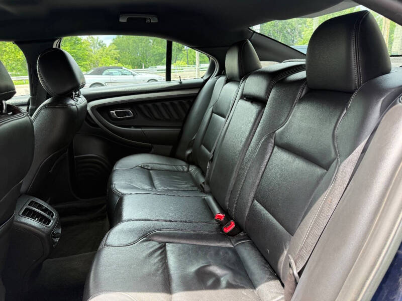 2016 Ford Taurus SEL