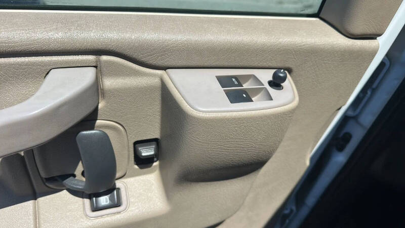 2019 Chevrolet Express 2500