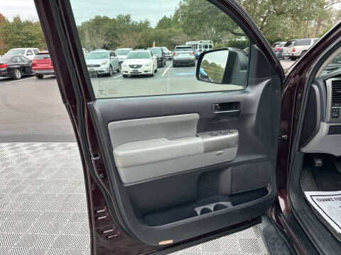 2016 Toyota Sequoia SR5