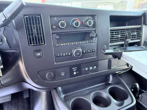 2021 Chevrolet Express 2500