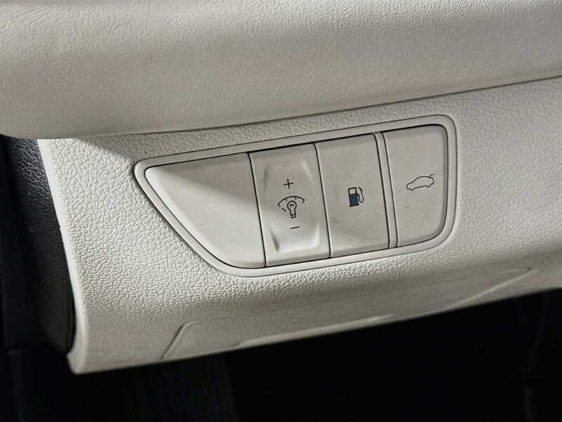 2025 Genesis G70