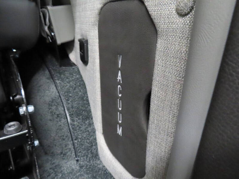 2022 GMC Savana 2500