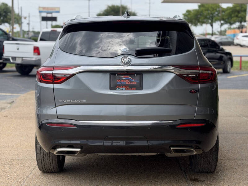 2021 Buick Enclave Essence