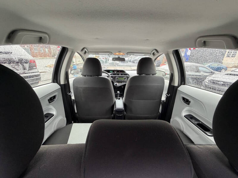 2013 Toyota Prius c One