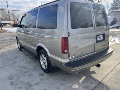 2005 Chevrolet Astro LS