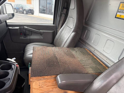 2016 Chevrolet Express 2500