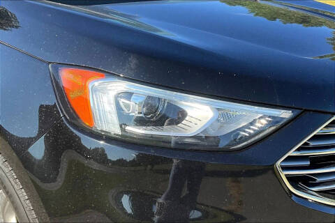 2021 Ford Edge Titanium