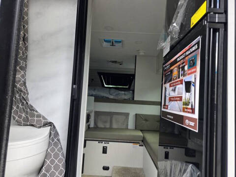 2026 Palomino BACKPACK HS8801