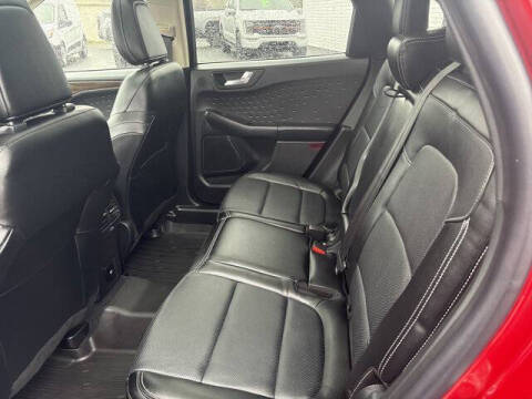 2020 Ford Escape Titanium