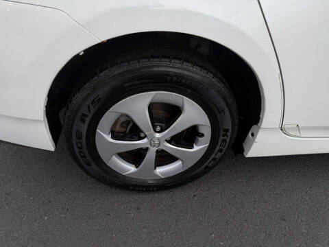 2014 Toyota Prius Two