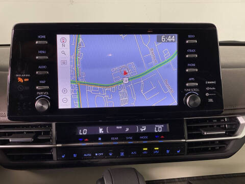 2022 Toyota Sienna Platinum 7-Passenger