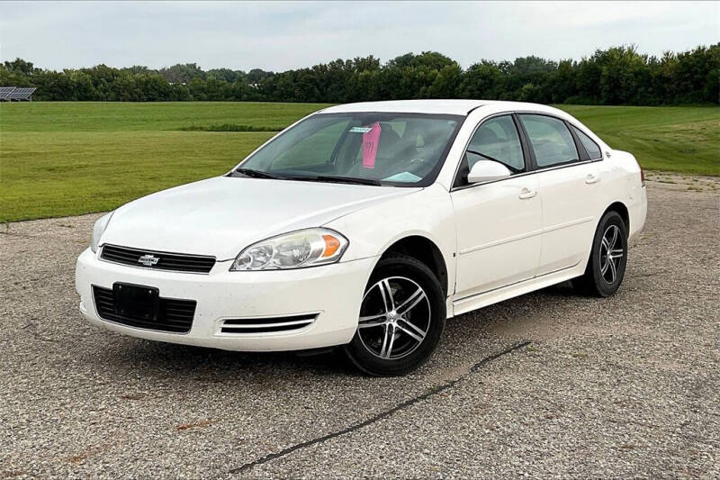 Used 2009 Chevrolet Impala LS with VIN 2G1WB57K391177970 for sale in Montevideo, Minnesota