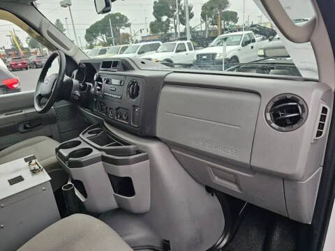 2012 Ford E-Series