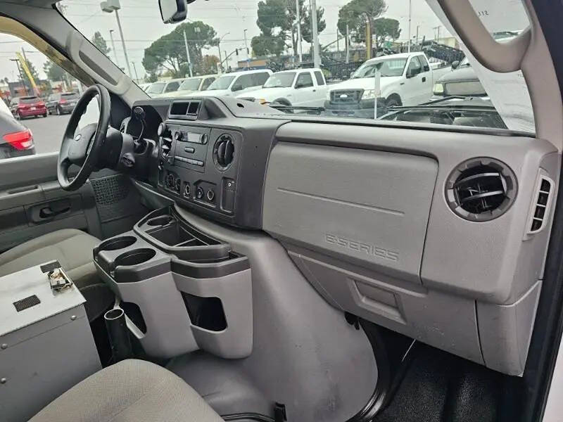 2012 Ford E-Series