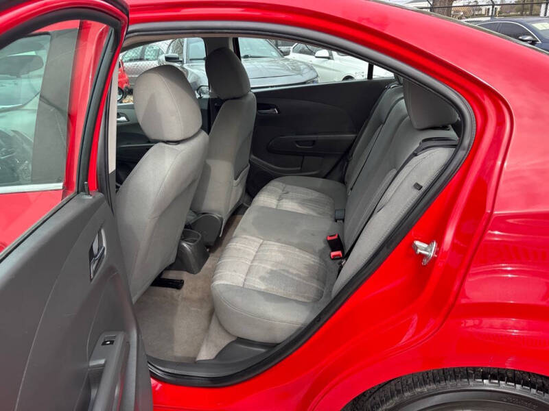 2015 Chevrolet Sonic LT Auto
