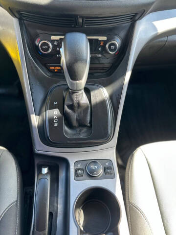 2016 Ford Escape SE