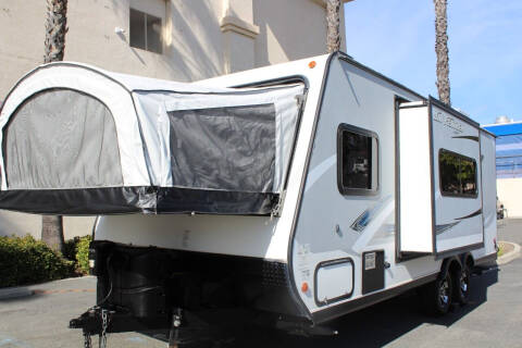 2017 Jayco Jay Feather HYBRD for sale at Rancho Santa Margarita RV in Rancho Santa Margarita CA