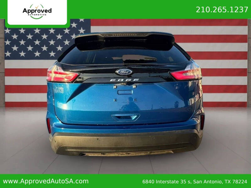 2021 Ford Edge SE