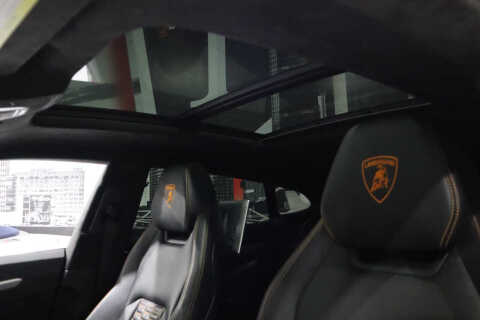 2019 Lamborghini Urus