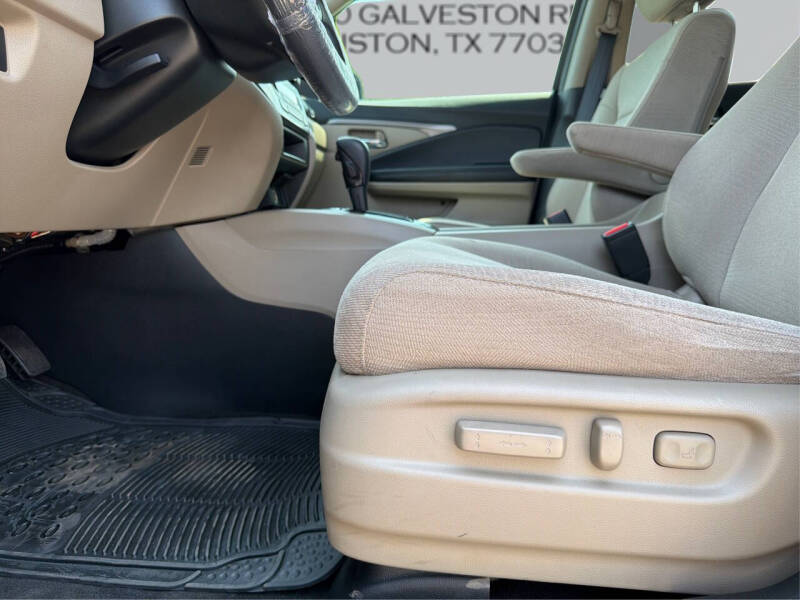 2017 Honda Pilot EX