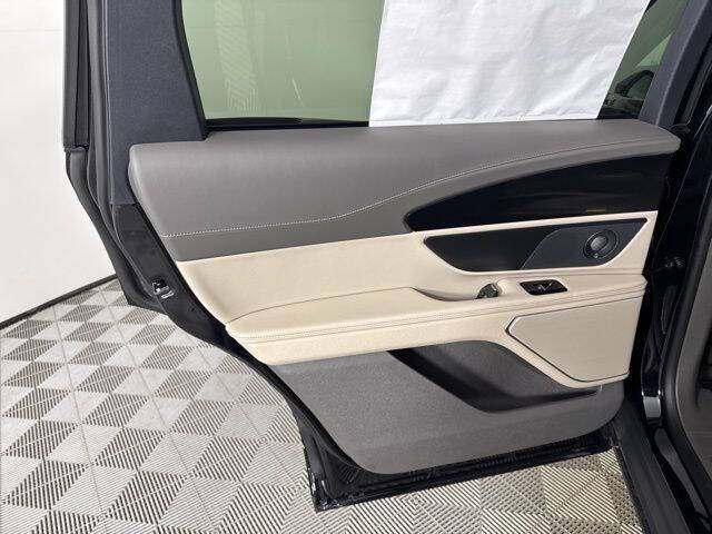 2025 Lincoln Nautilus Reserve