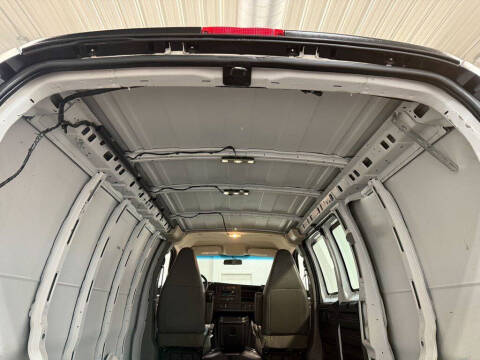 2017 GMC Savana 2500