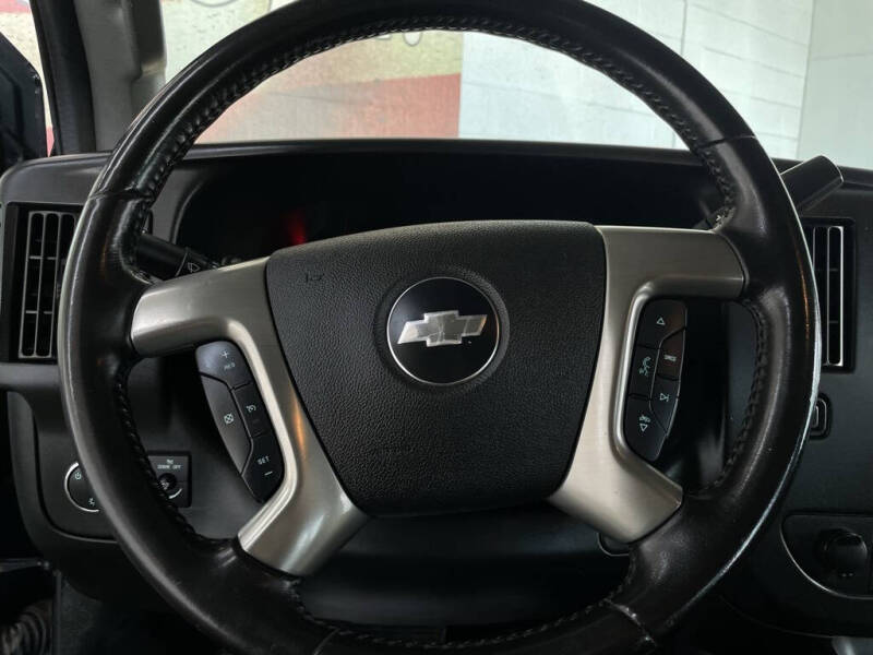 2017 Chevrolet Express LT 3500