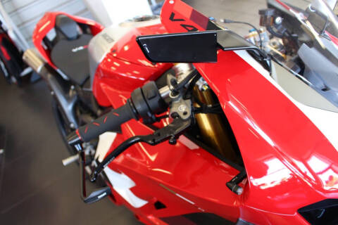 2024 Ducati Panigale V4 R