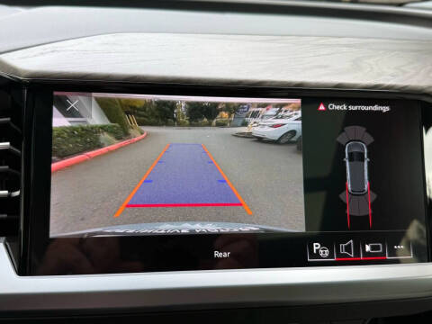 2024 Audi Q4 e-tron quattro Prestige 50